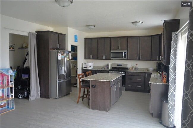 Foto del edificio - 9337 N Tampa Dr