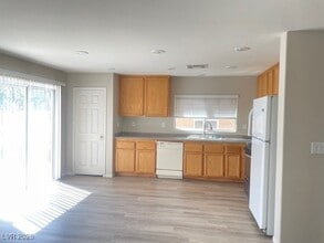 Building Photo - 8658 Mesquite Hills St
