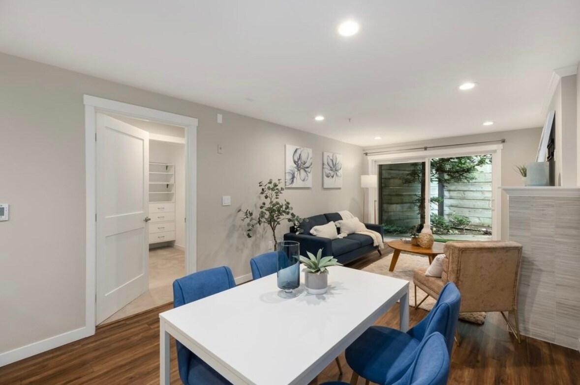 Foto principal - 11920 98th Ave NE