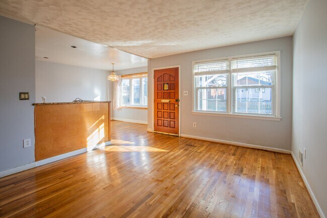 Foto del edificio - Lovely 3 BR/3 BA Single-Family Home in Dea...