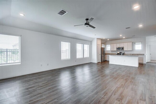 Building Photo - 8662 Flamingo Bay Ln