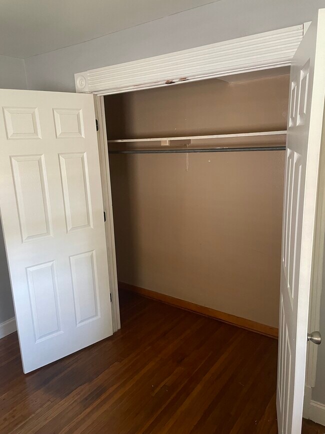 Foto del edificio - 718 W 41st St