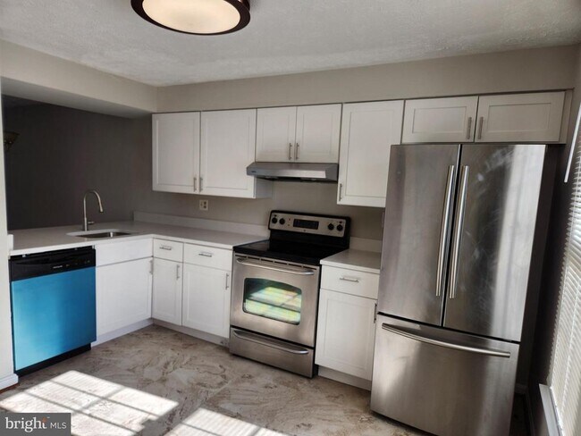 Foto del edificio - 16326 Pennsbury Way