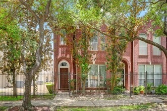 Building Photo - 1401 Rosalie St