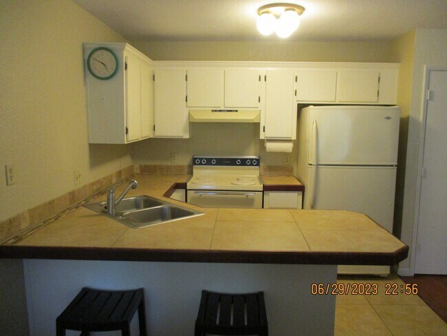 Foto del edificio - 2700 S White Mountain Rd