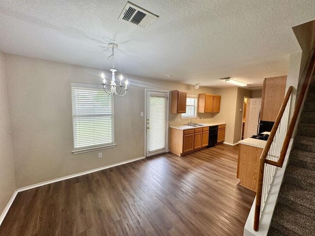 Building Photo - 398 Paddington Dr