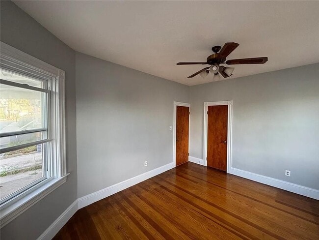 Foto del edificio - 43 Westerly Ave