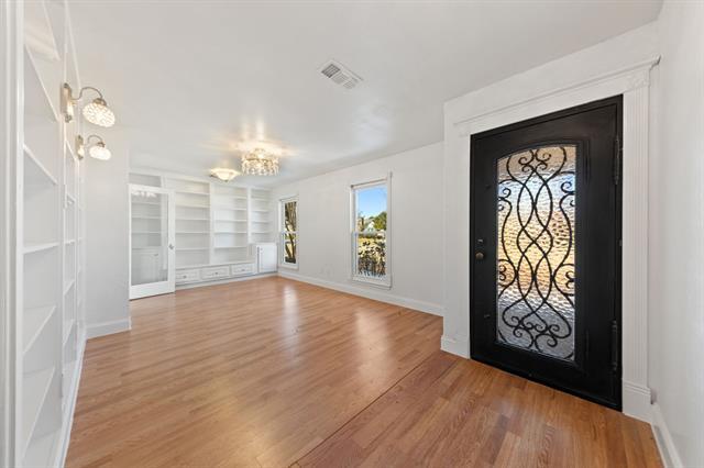 Building Photo - 3400 Newkirk Dr