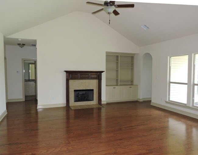 Building Photo - Mallard Crossing 4BR/2BA Home For Lease