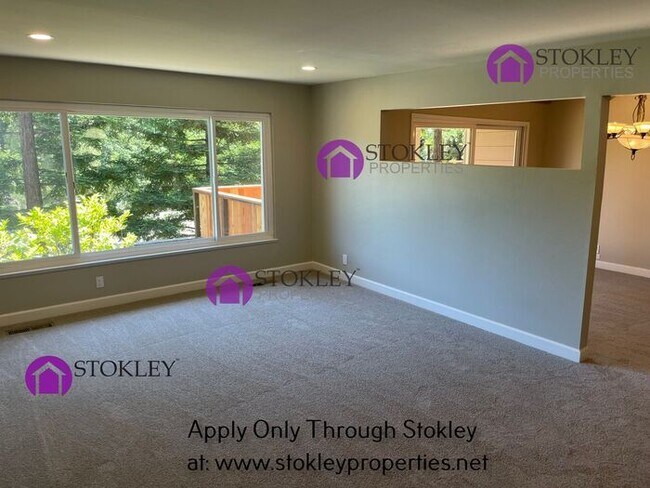 Foto del edificio - 953 Happy Valley Ct