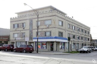 Building Photo - 5655 W Fullerton Ave