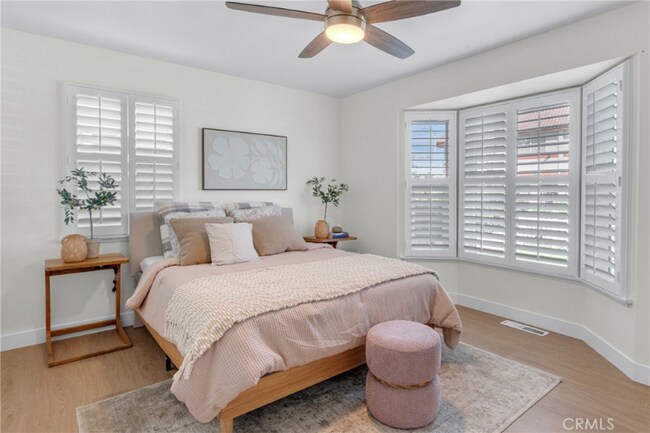 Foto del edificio - 6261 Homewood Ave