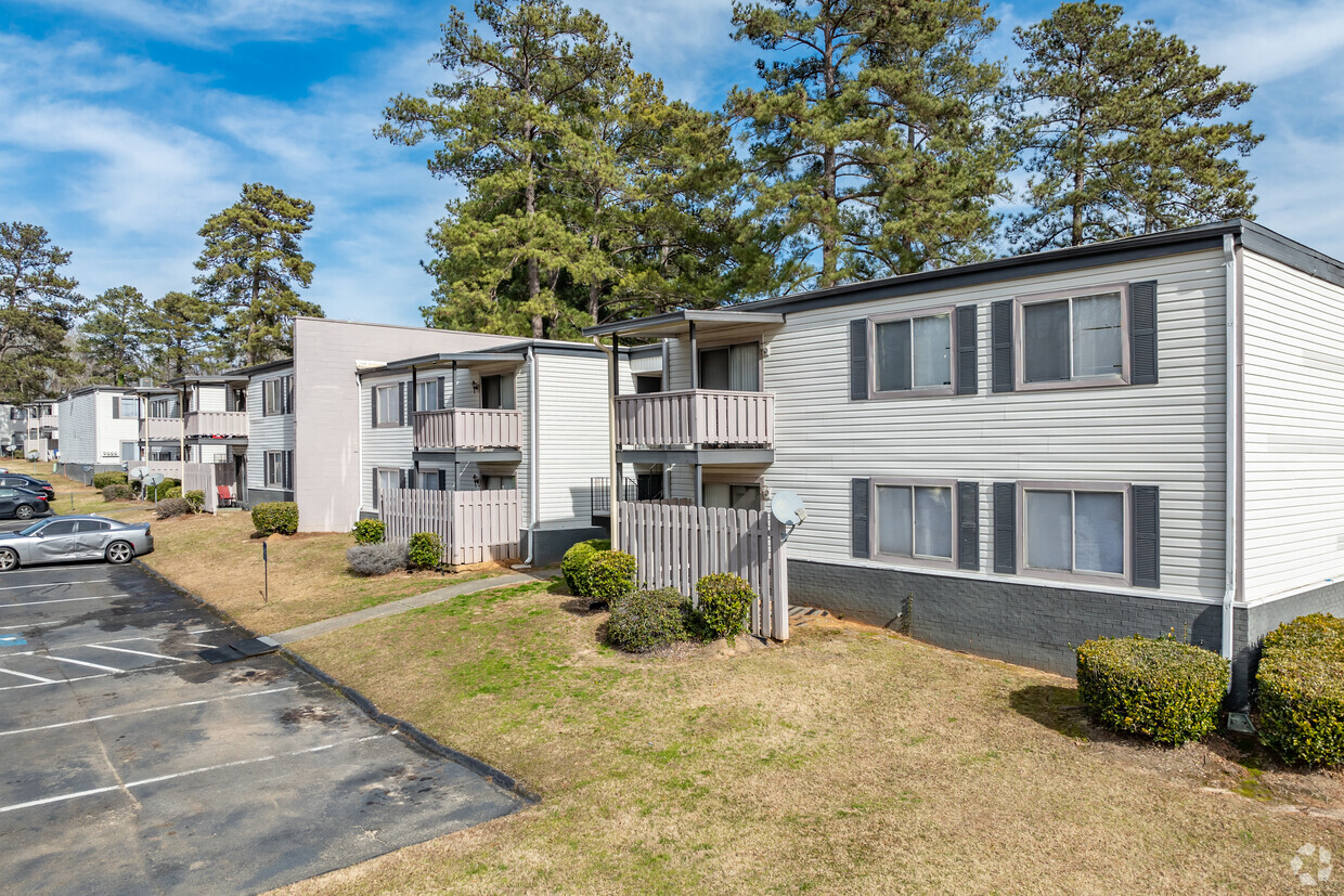 Primary Photo - Arbors Apartment Homes