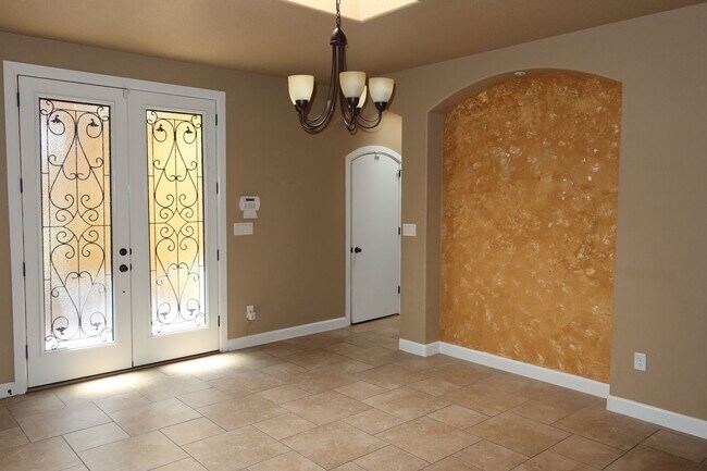 Building Photo - 14029 Rainbow Point Dr