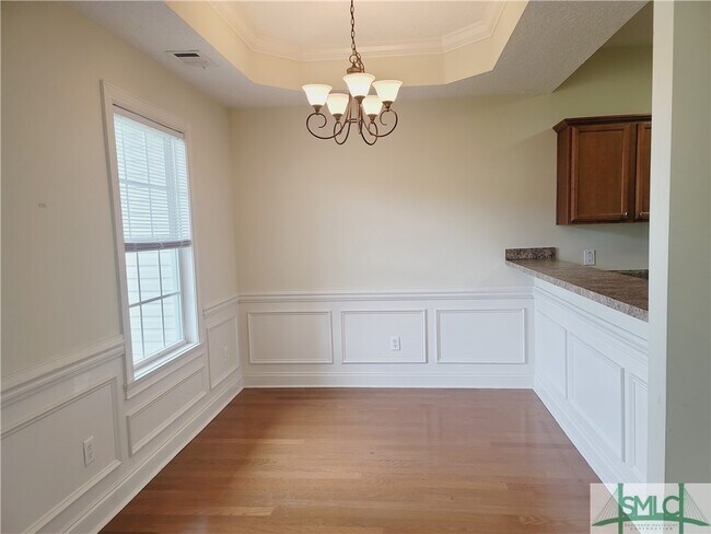 Building Photo - 121 Barfield Way