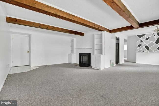 Building Photo - 5 Warren Lodge Ct