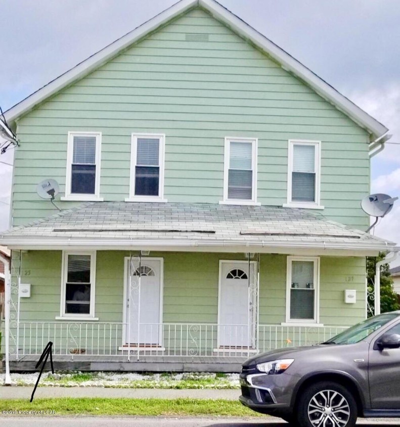 Primary Photo - 125 Dickson St