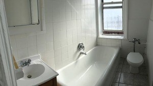 Building Photo - 1068 Winthrop St