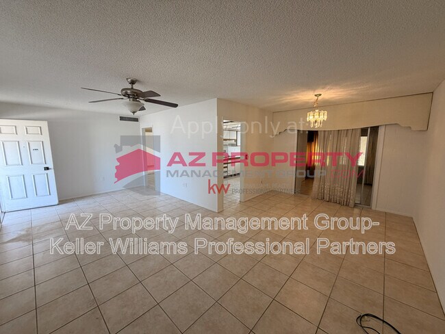 Building Photo - 10831 W Deanne Dr