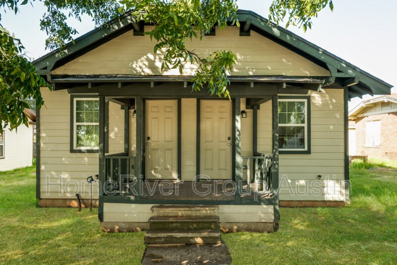 1102 Bluff St Unit B, Wichita Falls, TX 76301 Condo for Rent in