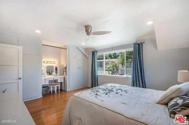 Foto del edificio - 3 br, 2 bath House - 3702 Homeland Dr