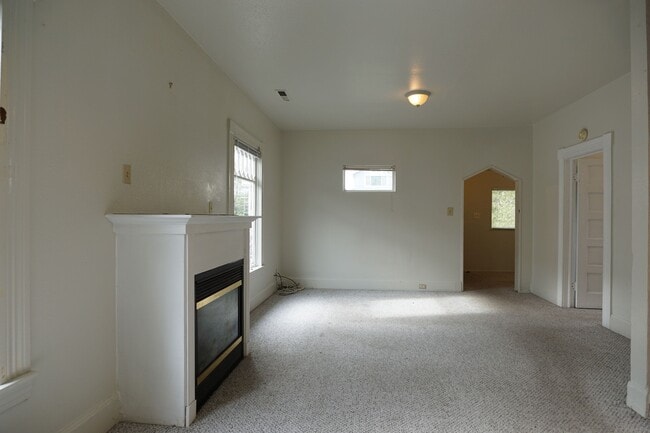 Building Photo - 4817 S Lucile St