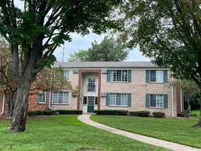 Building Photo - 405 Miller Ave