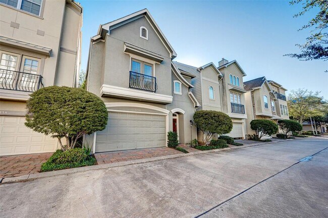 Building Photo - 2234 Hilshire Trail Dr