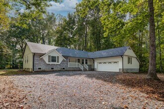 Building Photo - 2900 Litchfield Dr