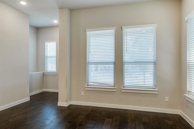 Foto del edificio - 1237 Pebblebrook Dr