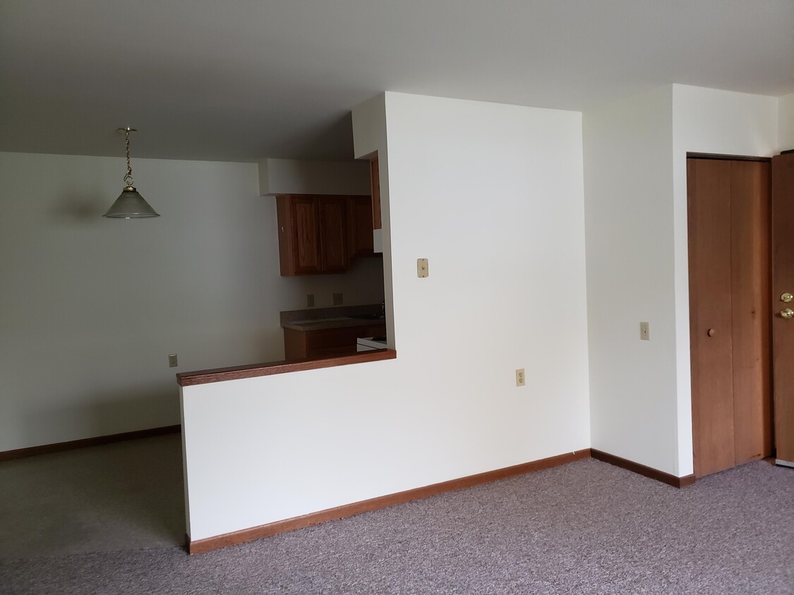 Primary Photo - Sunrise Apartments