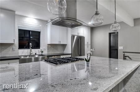 Foto del edificio - 2 br, 2 bath House - 1004 Santa Ana St