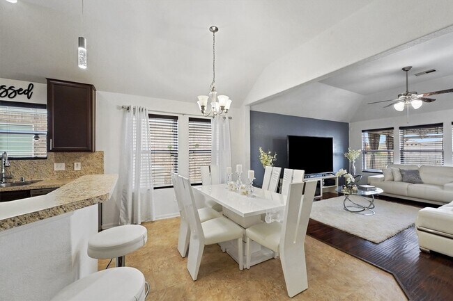 Foto del edificio - 18523 Windy Stone Dr