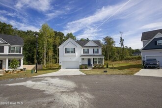 Building Photo - 1170 Camellia Dr