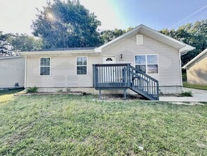 Building Photo - 2144 SE 6th St