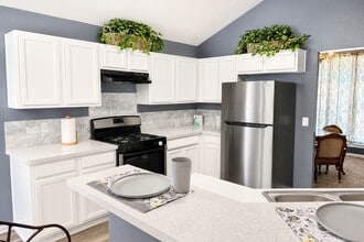 Building Photo - 2403 Orchard Run Way