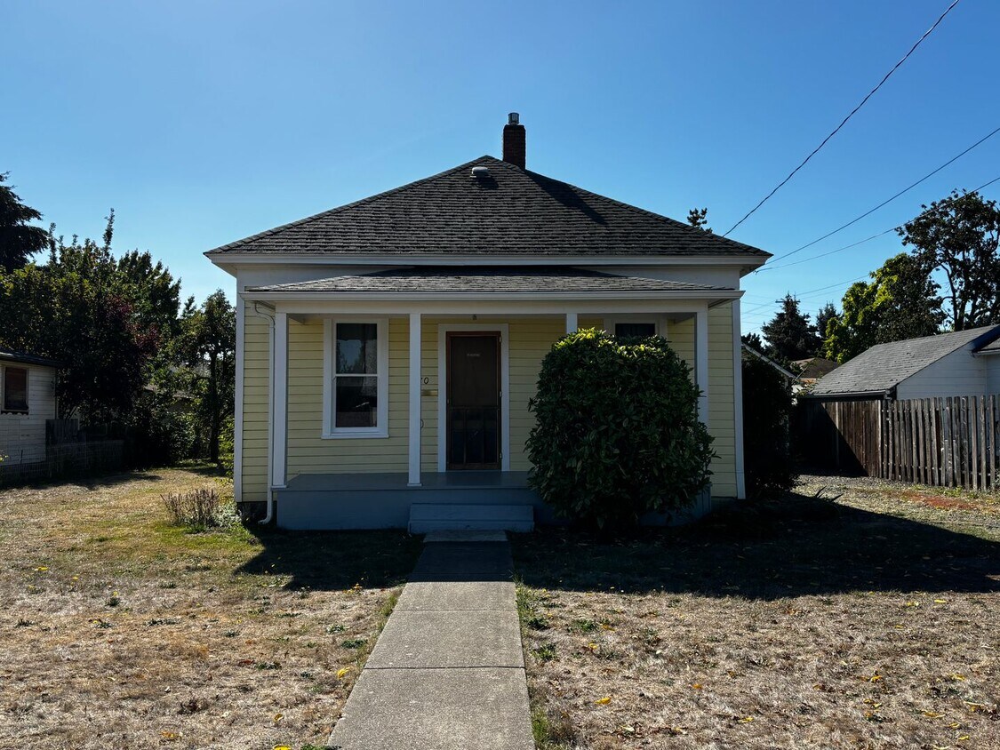 Primary Photo - Charming 2-Bedroom, 1-Bathroom Home!