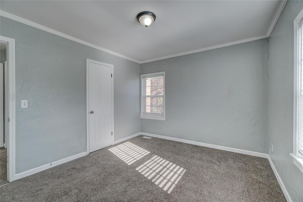 Foto del edificio - 2119 Hardin Dr