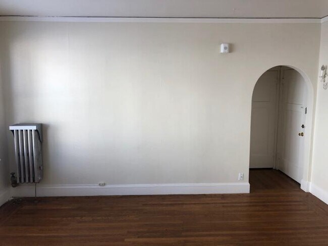 Foto del edificio - bedroom in Oakland CA 94610