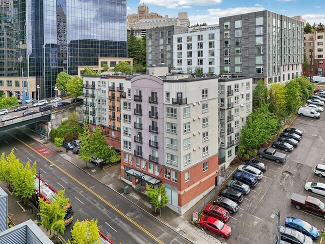 Foto del edificio - 108 5th Ave S