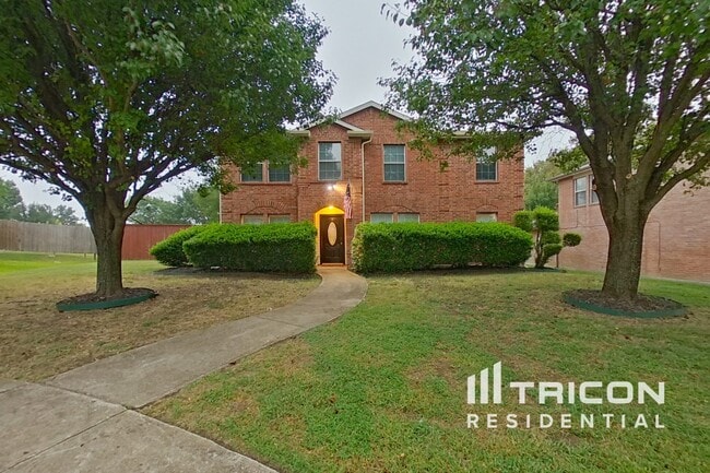 Building Photo - 712 Forest Creek