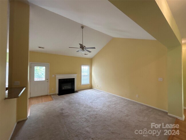 Building Photo - 11710 Borchetta Dr