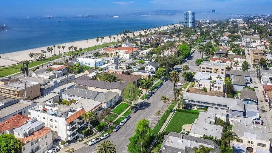 Building Photo - 3515 E 1st St