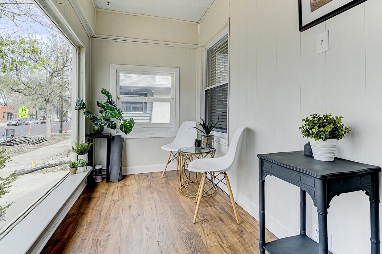 Foto principal - 523 E Cache La Poudre St