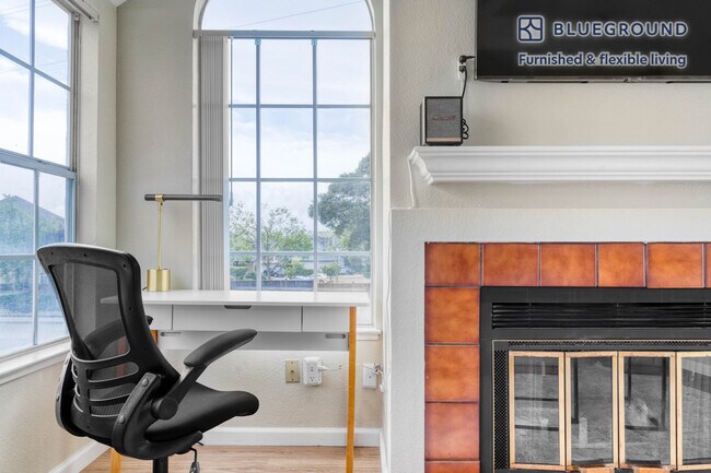 Foto del edificio - 643 Pinrail Ln