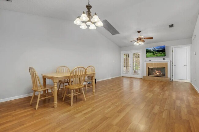 Photo - Benchmark Trace House