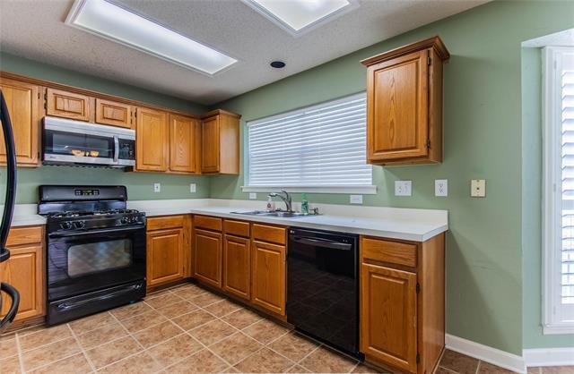 Foto del edificio - 4117 Oxlea Dr