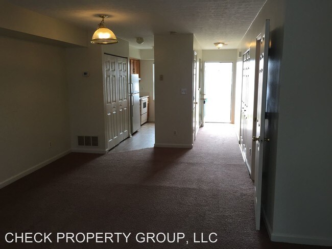 Building Photo - 409-421 Midland Blvd