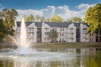 Beautiful Fountain - Lakestone