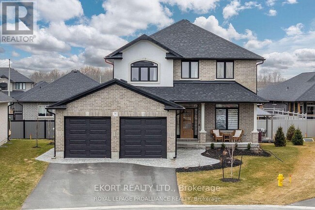 Building Photo - 31 Raycroft Dr.